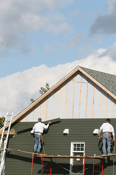 How To Choose The Right Materials for Your Siding Installation in 'Winfield, KS